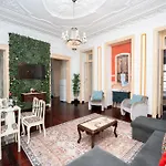 Bright And Spacious 3 Bedroom Apartment With High Ceilings Central Location Lisbon * Lisboa