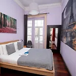 Bright And Spacious 3 Bedroom Apartment With High Ceilings Central Location Lisbon *