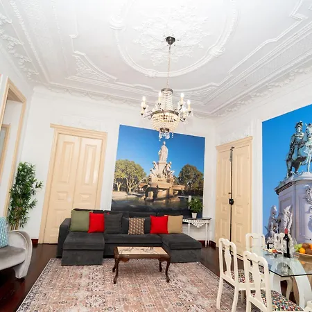 3 Bedroom 2 Bathroom 1 Living 2 Double Bed 2-twin Bed 1 Sofabed With High Ceilings Apartment *
