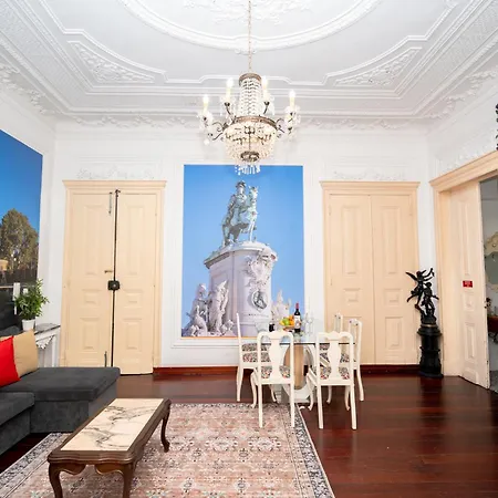 3 Bedroom 2 Bathroom 1 Living 2 Double Bed 2-twin Bed 1 Sofabed With High Ceilings